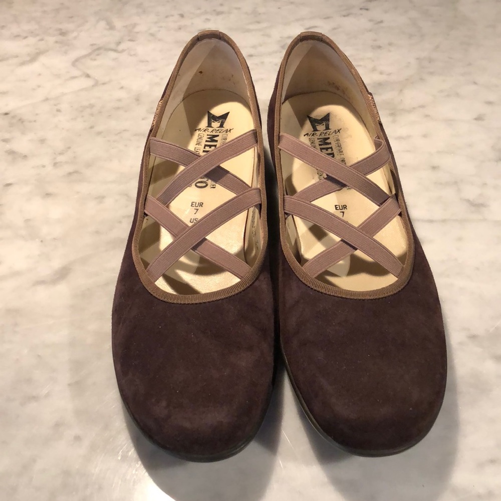 Mephisto flats Size 9.5